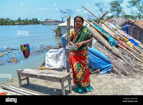 Bangladesh cyclone shelter hi-res stock photography and images - Alamy