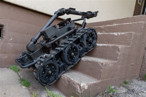 DVIDS - Images - New EOD robot arrival [Image 2 of 5]