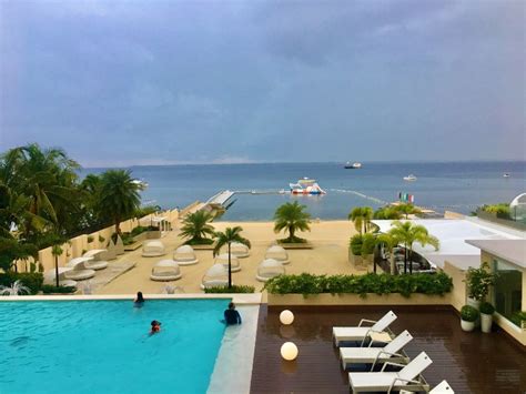 Be Resort Mactan | Beach Resort In Cebu With Inflatables