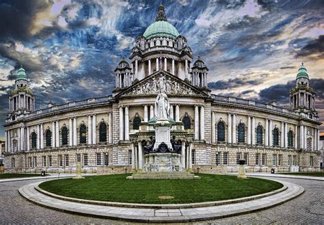 10 Places to Visit in Belfast | GloHoliday