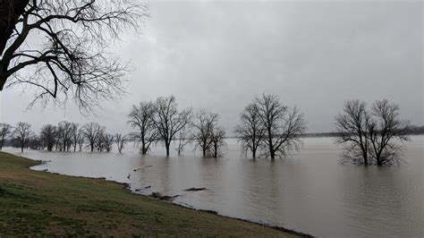 Memphis weather: More than 1,800 without power after storms