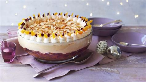 A Christmas Trifle from Mary Berry | Christmas trifle, Christmas trifle ...