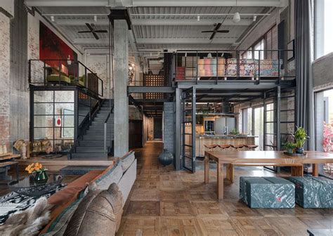 Amazing Industrial Loft With Unique Interior | Decoholic