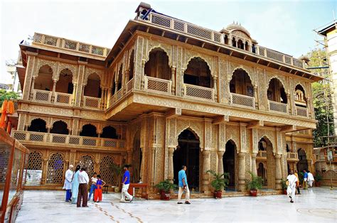 ISKCON Temple Mumbai - tourmet