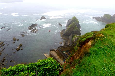 Dingle II: Irish Heritage and Craggy Cliffs