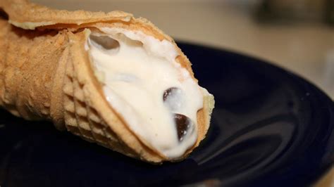 Chocolate Chip Cannoli Filling (W/Kahlua & Creme De Cacao) Recipe ...