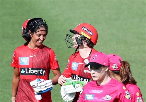 Harmanpreet Kaur inspires Melbourne Renegades to victory over Sydney ...