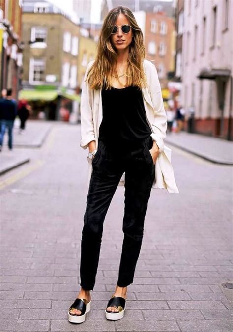 20 Stunning Velvet Outfit Ideas For You To Try - Instaloverz