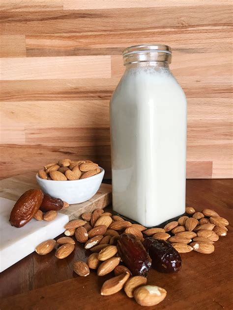 4-Ingredient Healthy Almond Milk Recipe • Sarah Koszyk