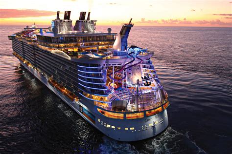 Oasis of the Seas - April 26, 2020 Hot Sailing!