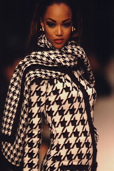 Classic Black Runway Model Pic Appreciation Thread | Black runway ...