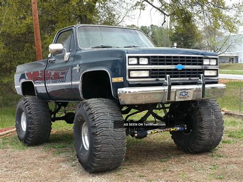 1985 Lifted Chevy Silverado 44 ' S 16 " Lift