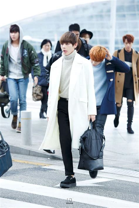 BTS V AIRPORT FASHION💕💕 | ARMY's Amino