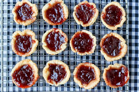 Mini Strawberry Jam Tarts - Easy 2 Ingredient Recipe | My Poppet Living