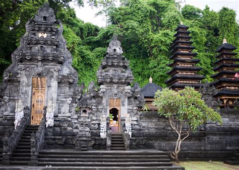 8 MUST-VISIT HINDU TEMPLES IN BALI | Honeycombers Bali