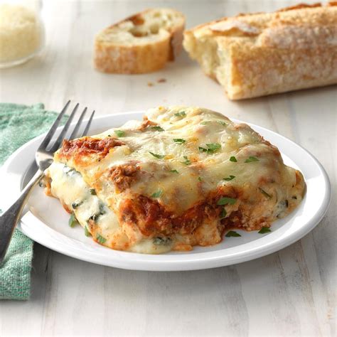 Ground Beef Spinach Alfredo Lasagna Recipe | Taste of Home