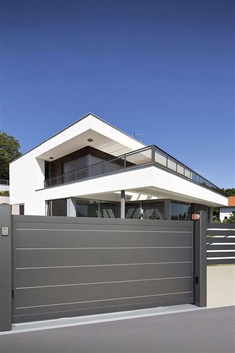 Modern House Sliding Gate Design