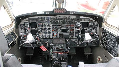 Hawker Beechcraft 1900D Performance Specs