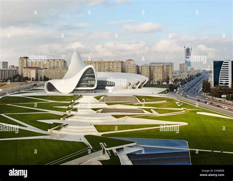 Heydar Alijev Cultural Centre, Baku, Azerbaijan. Architect: Zaha Hadid ...