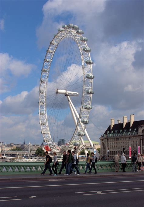 Free Images - london eye ferris wheel 16