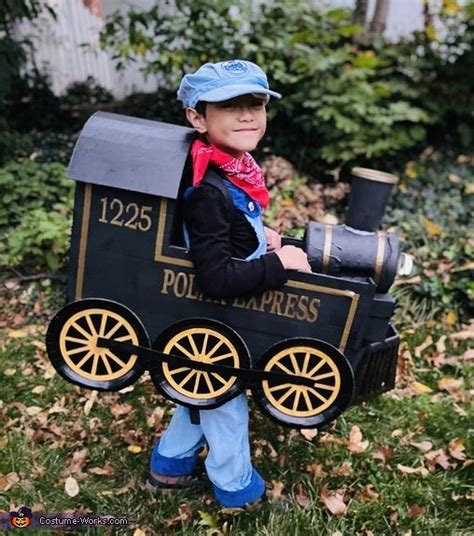 Train Engineer on the Polar Express Costume | Train costume, Polar ...