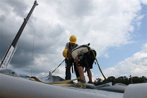 design/buildLAB: Roof Installation Phase II