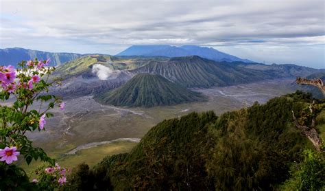 Pemandangan Alam Gunung Bromo - Andira Gambar