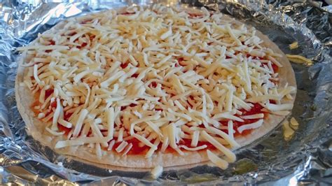 Pizza With Cheese Topping Free Stock Photo - Public Domain Pictures