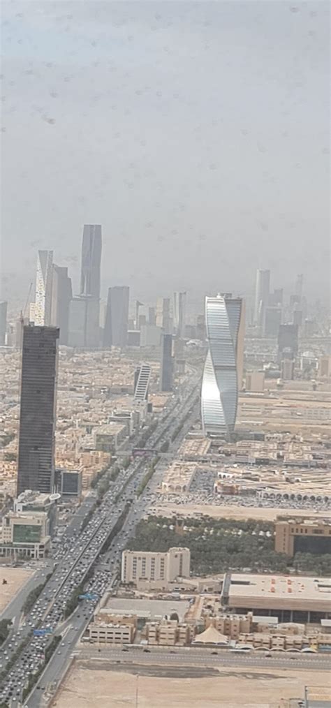 Riyadh viewed from the Kingdom Tower Skybridge : r/CityPorn