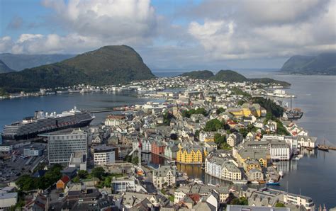 Alesund of Norway Hightlights - A Scenic Walking Tour