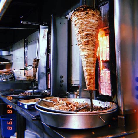 Shawarma : a middle-eastern street food staple 🌯 . . Round pita ...