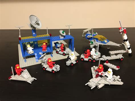 Dig up all my Classic Space sets! : r/lego