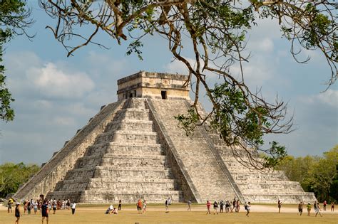 Pyramid Chichen Itza : México Travel Experience