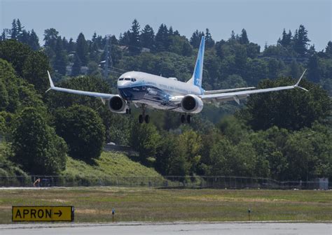 Boeing Completes Successful 737-10 MAX First Flight