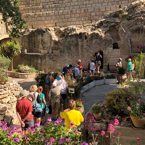 May 15 - Garden Tomb, Golgotha (Jerusalem, Israel) - Biblos Foundation