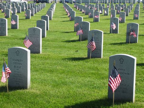 Abraham Lincoln National Cemetery | National cemetery, American ...