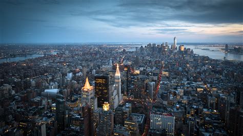 Download wallpaper: Top view over Manhattan from Empire State 2560x1440