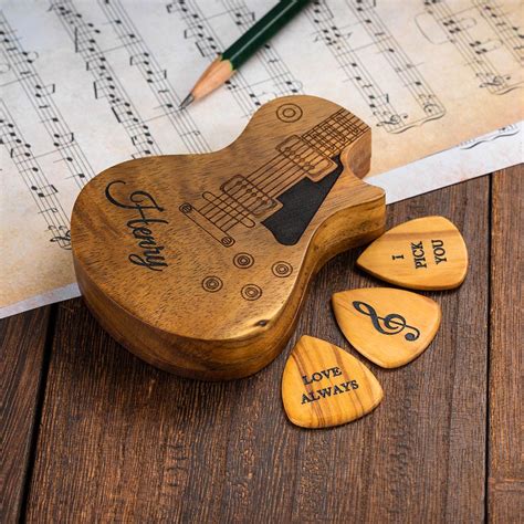 Customized Wooden Guitar Picks