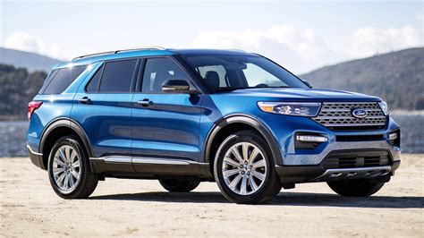 2022 Explorer Hybrid Ford Photos and Videos - MotorTrend