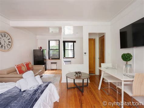 New York Apartment: Studio Apartment Rental in Chelsea (NY-8696)