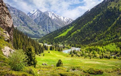 India, nature scenery, forest, river, clouds, rocks, mountains ...