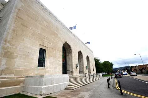 Brangwyn Hall Swansea: a guide to getting there and the venue itself ...