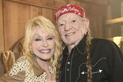 Dolly Parton Has Plans For Willie Nelson' 90th Birthday