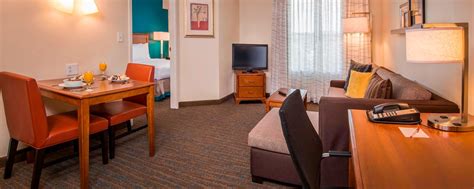 Extended stay hotel near Norfolk Airport with complimentary breakfast ...