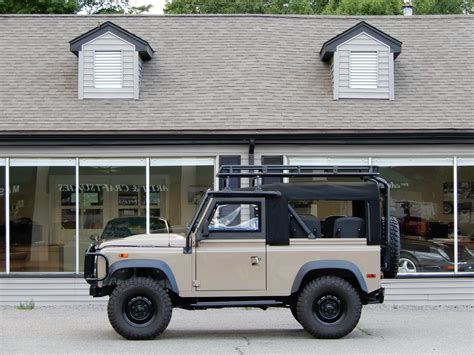 1994 Land Rover Defender 90 convertible – fully restored | Copley Motorcars