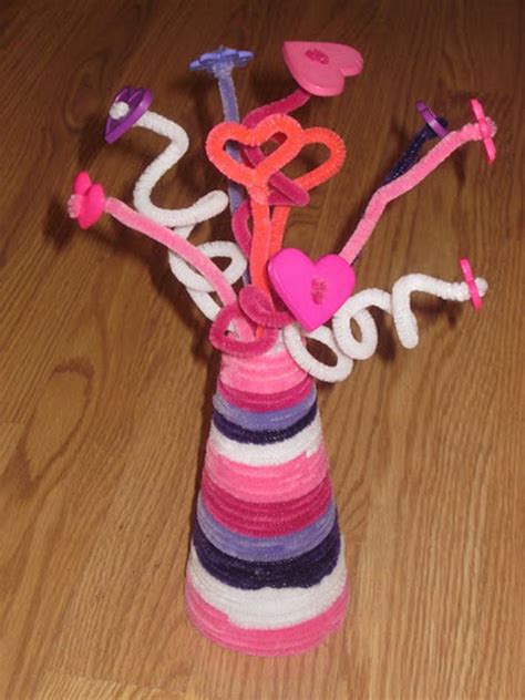 80+ Cool Pipe Cleaner Crafts 2023