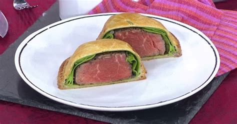 Puff pastry 2 ways: Beef Wellington, sweet palmiers