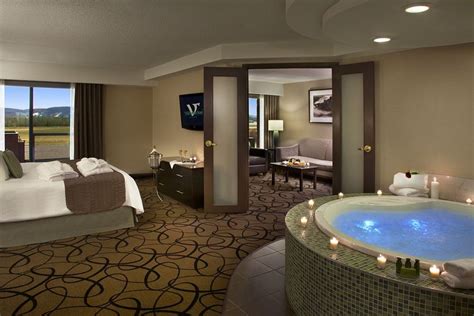 Hotels With Jacuzzi Tubs In Room Near Me / Hotel Hot Tub Suites ...