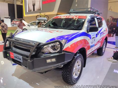 Isuzu MU-X facelift & Isuzu MU-X off-roader - GIIAS 2017 Live