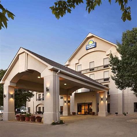 THE 10 BEST Hotels in Cedar Rapids, IA 2024 (from $54) - Tripadvisor